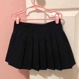 Burberry pleated wool skirt. Size 6Y.
